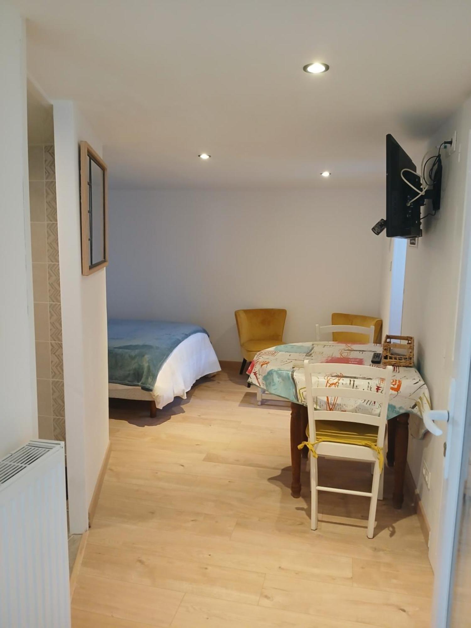 Apartament Le Lys Saintes Zewnętrze zdjęcie